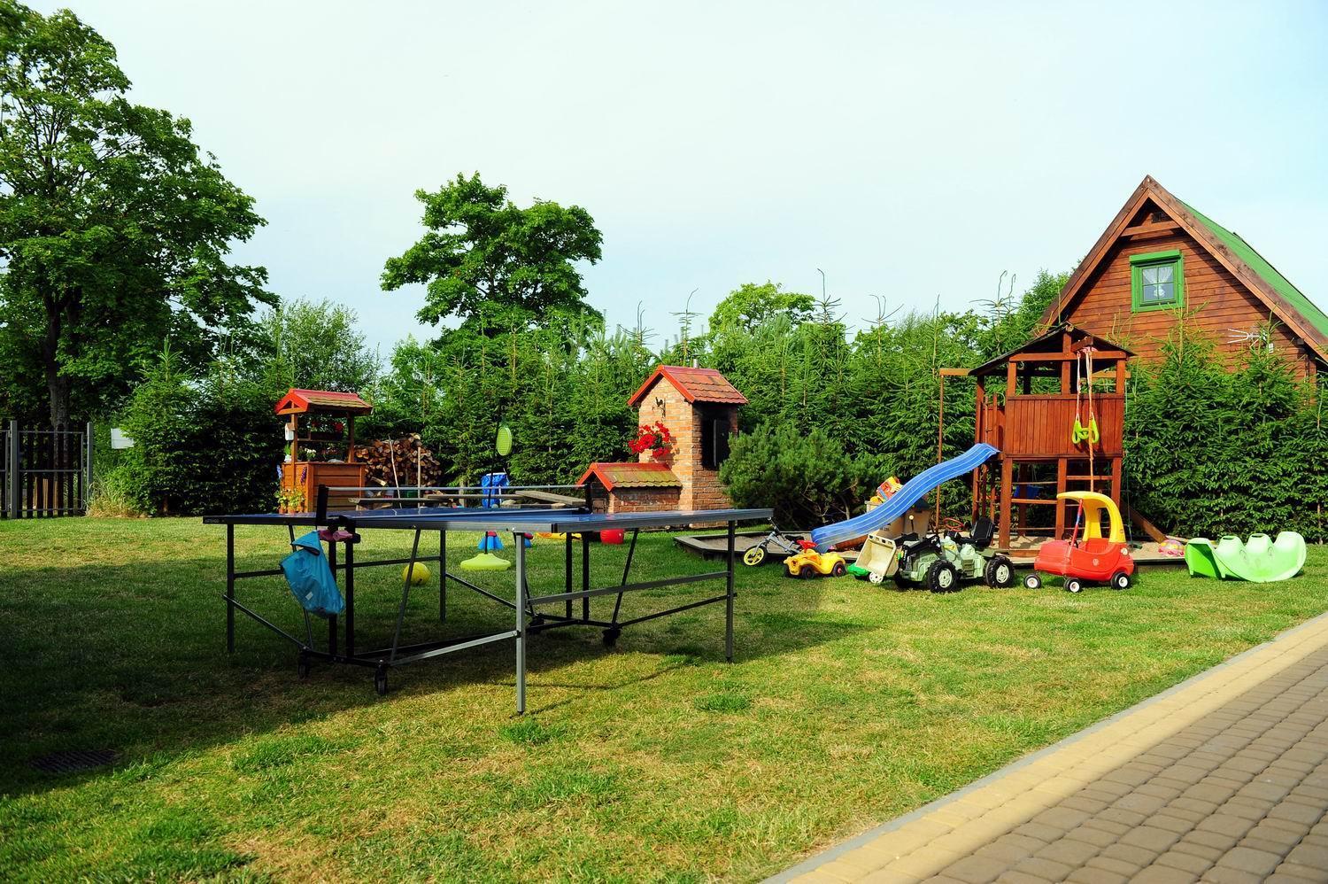 Caloroczne Domki Nad Morzem I Jeziorem Jezierzany Exterior foto